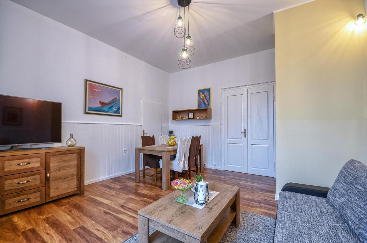 City Apartment Todor 普拉 外观 照片